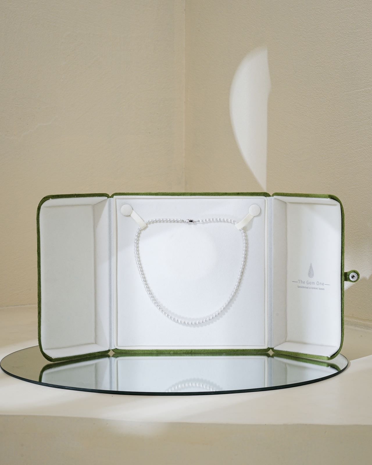 Elegant South Sea Cultured Pearl pendant with Freshwater Pearl in Sterling silver