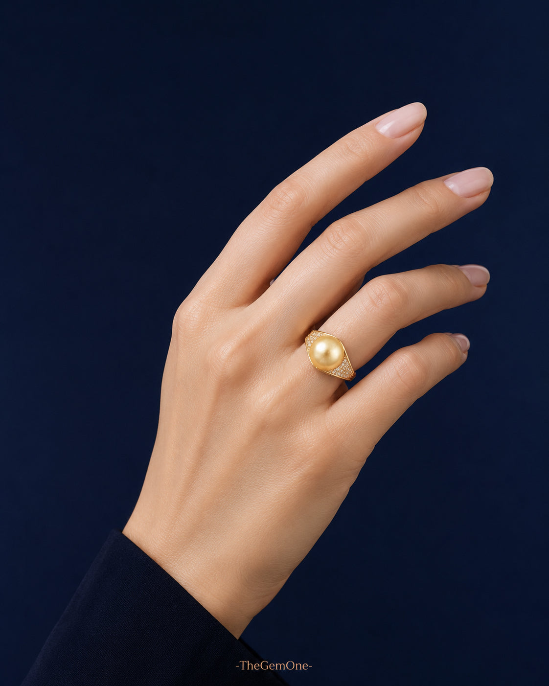 South Sea Golden Velour Ring