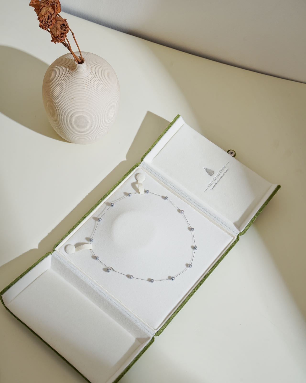 Fine Collection:Starry Necklace Ma Akoya Pearl 5-5.5mm in 18K gold(Sliver color)