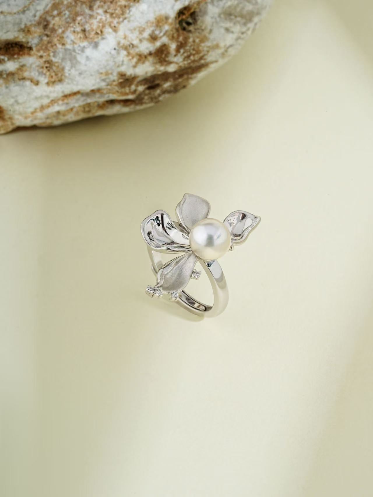 2025FW The Blossom Collection: Fine sterling silver in 7-8mm Freshwater Pearl