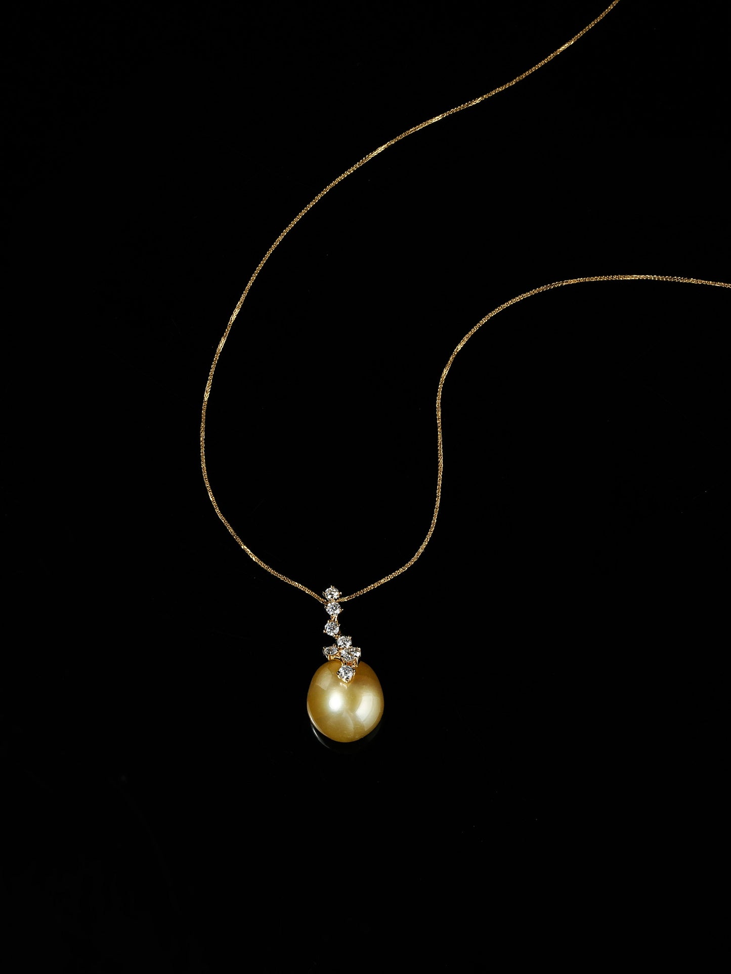 2025FW The Fine Collection: South Sea Pearl with Natural Moissanite in 18K Gold Chain