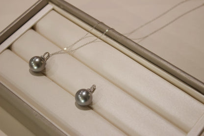 Fine collection:Tahitian Pearl Pendant Necklace 9-10mm in 18K gold (sliver color chain) with Real diamonds