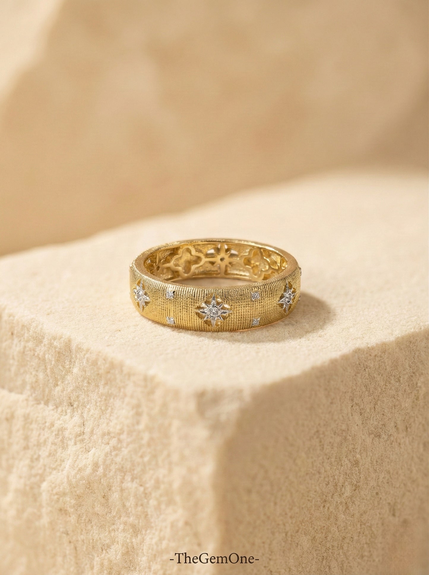 Roman Vintage Collection: Brushed gold Ring