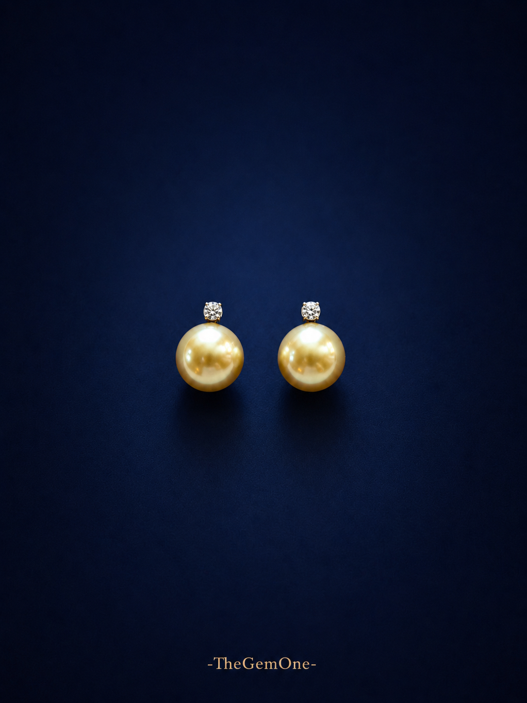 Aurora Diana South Sea Earrings