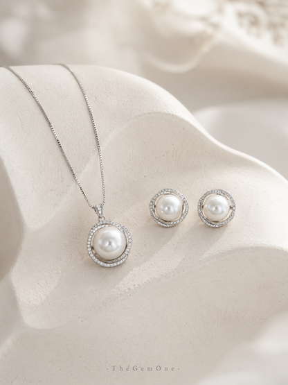 The Sovereign Pearl Set