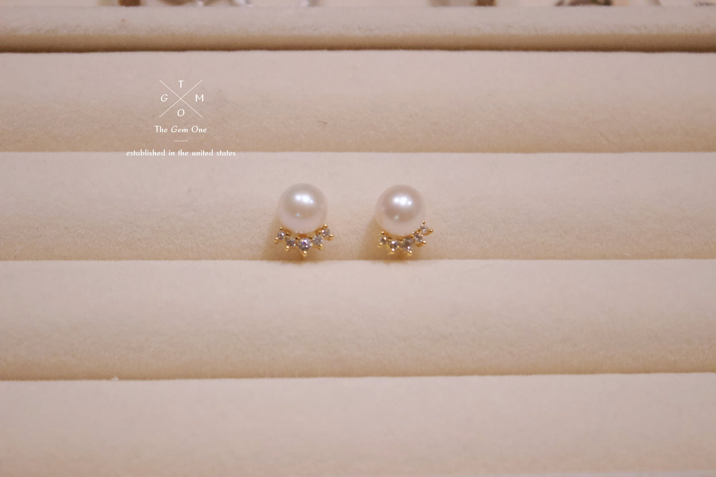 Classic Pearl Stud Earrings with Sparkling Crystal Accents