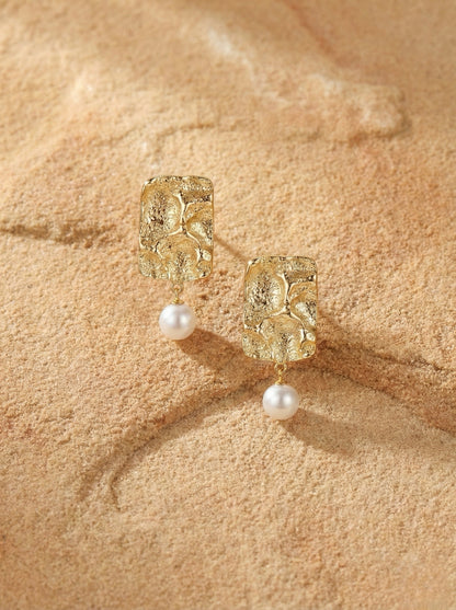 Golden Textured Drop Earrings with Freshwater Pearl Accents（gold/sliver）