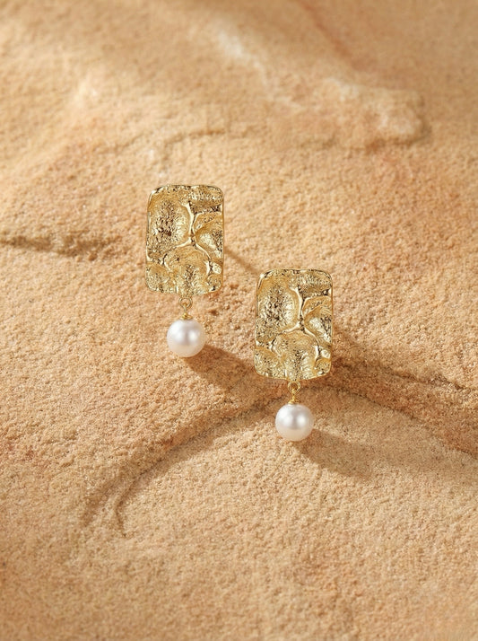 Golden Textured Drop Earrings with Freshwater Pearl Accents（gold/sliver）