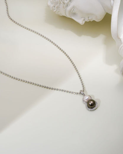 Dual Pearl Elegance: Tahitian Black Pearl and Akoya Pearl Necklace in Sterling silver