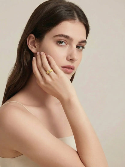 Roman Vintage Collection: Brushed gold Ring