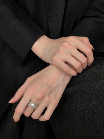 Lace Lumière Australian Pearl Ring