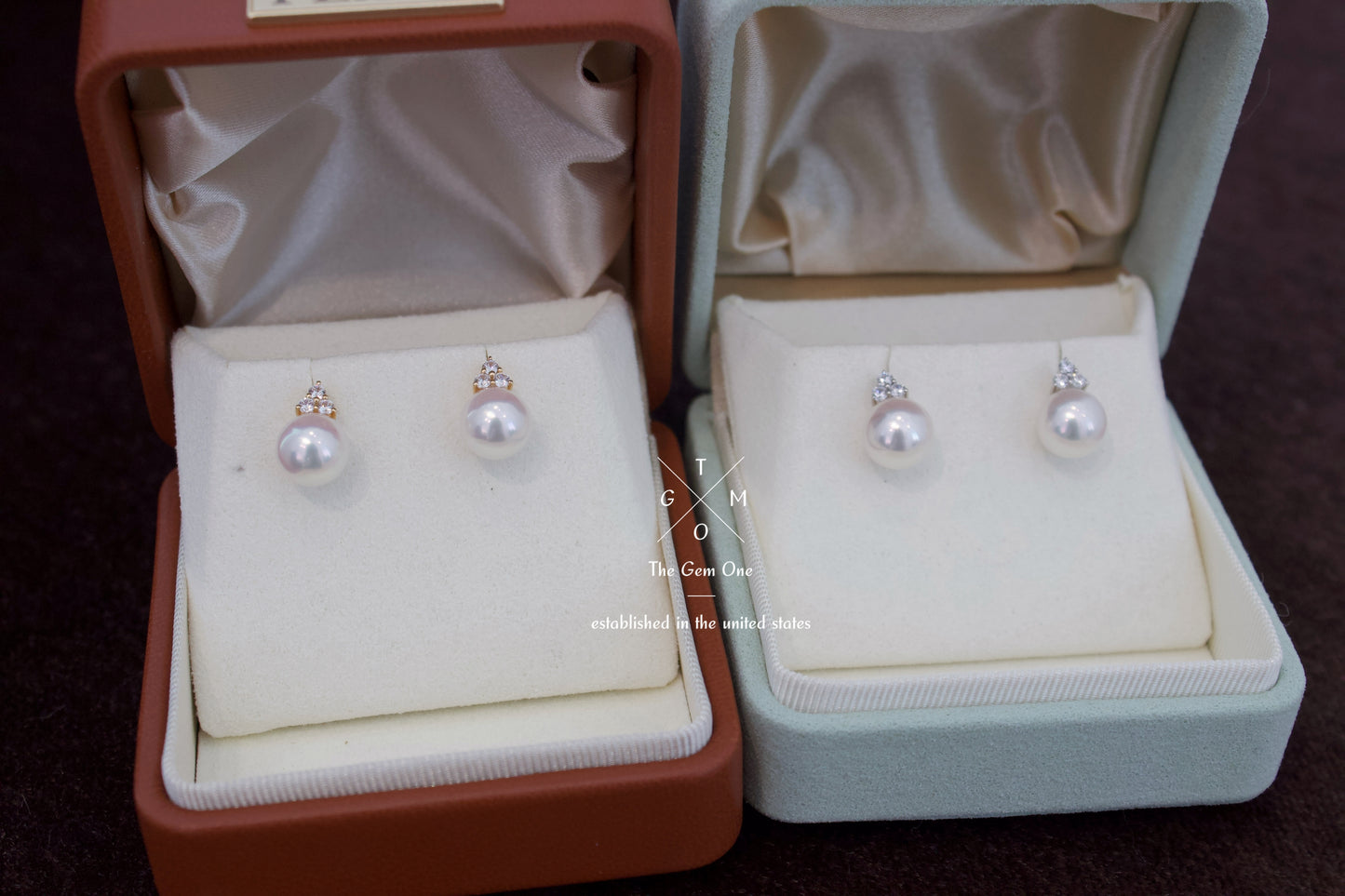Fine Collection:Elegant Akoya Pearl Earrings with 18K Gold(8-8.5mm)