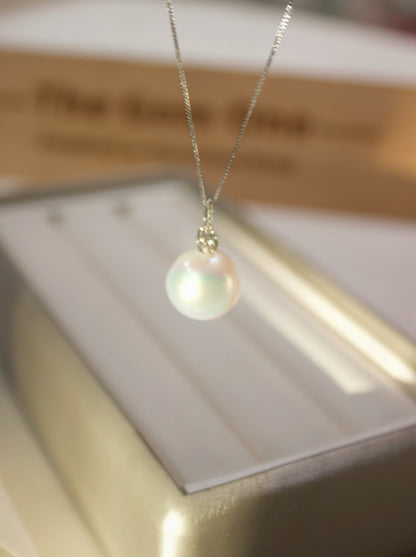 Fine Collection:Ocean‘s Teardrop-South Sea Pearl in Diamond Necklace with 18K gold (13mm)