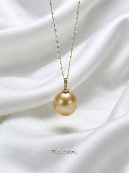 Fine collection : Golden Treasure 18K Solid Gold Pearl Necklace