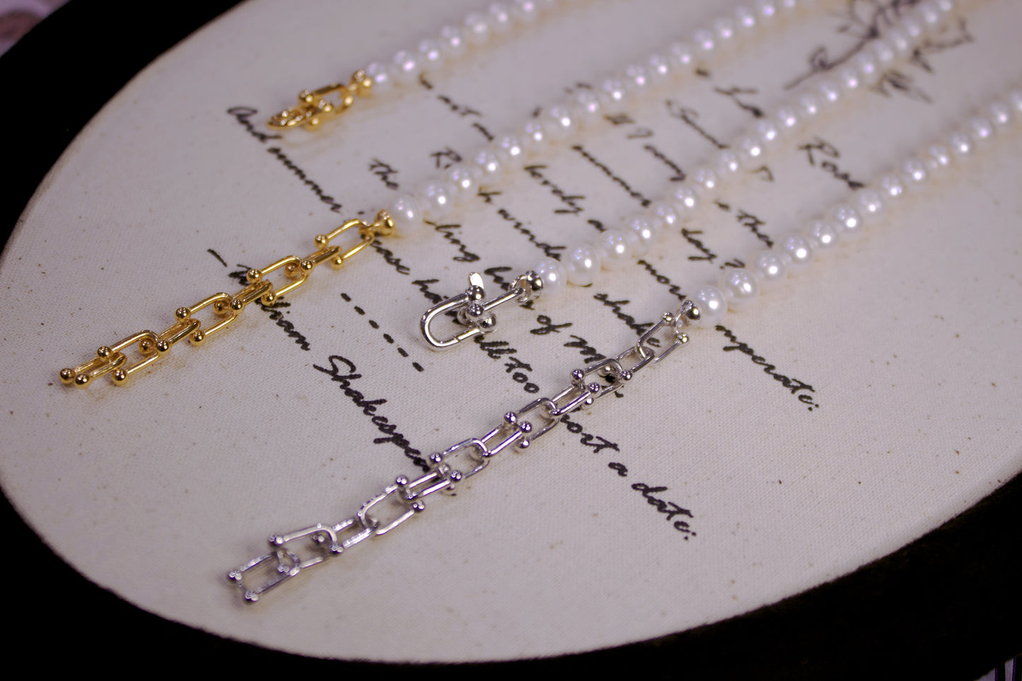 Modern Classic Freshwater Pearl Necklace with Gold Link Accent