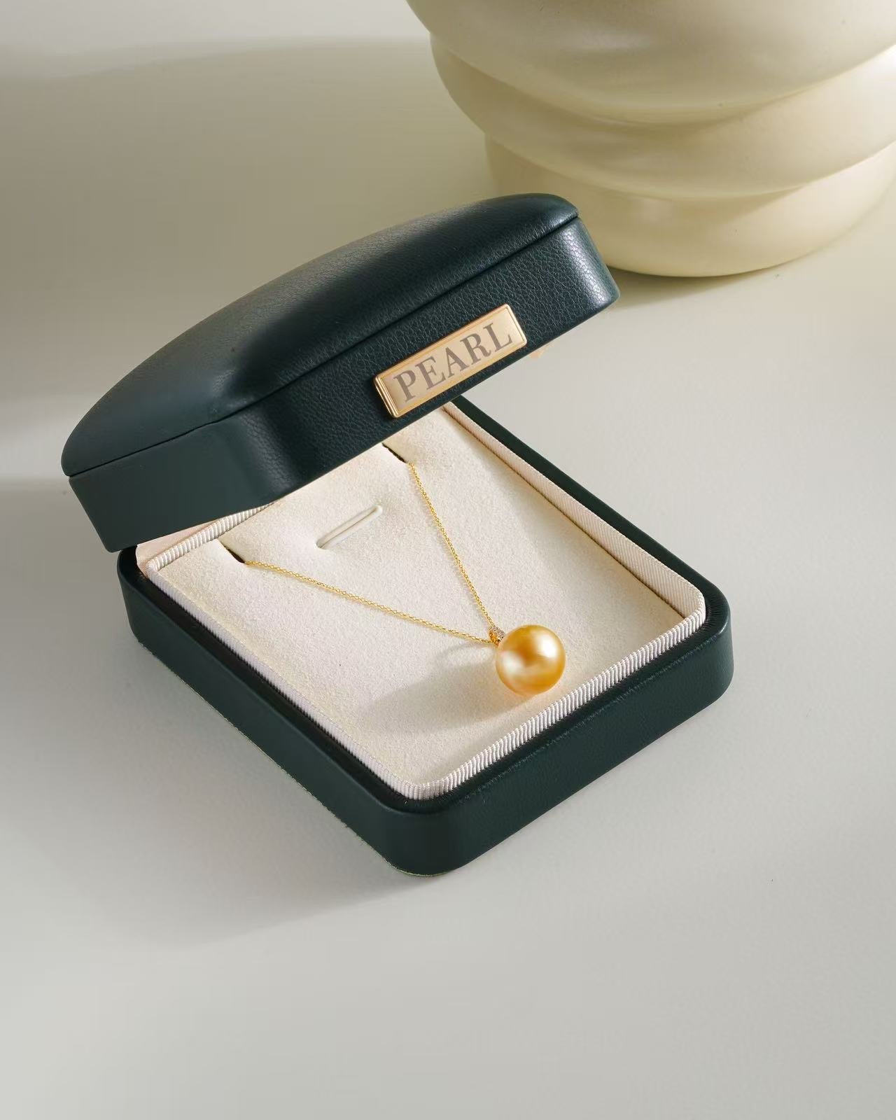 Fine Collection:Golden Horizon South Sea Cultured Pearl Necklace in 18K gold/Diamond 12-13mm