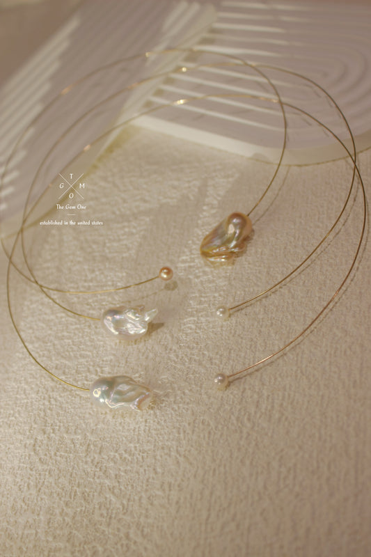 Modern Minimalist Baroque Pearl Necklace with Gold Wire Design