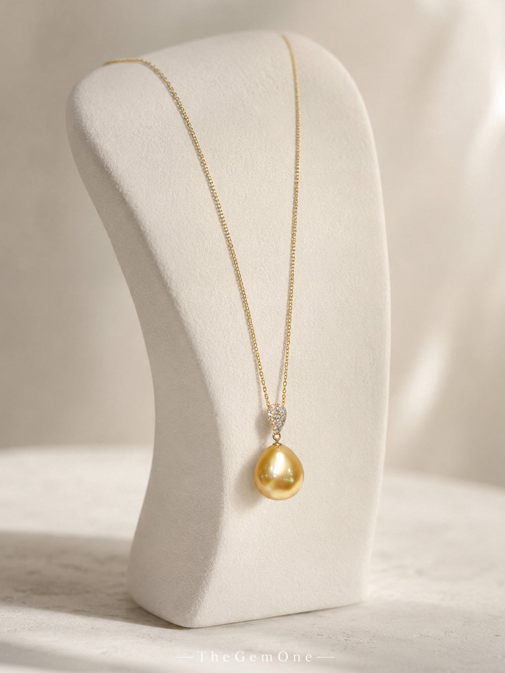 The Soleil Drop Pendant