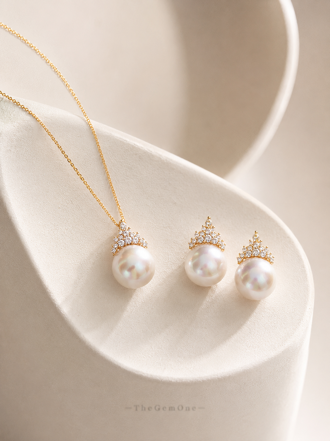 The Snow Queen Freshwater Pearl Pendant Necklace 12-13mm with Sterling Silver