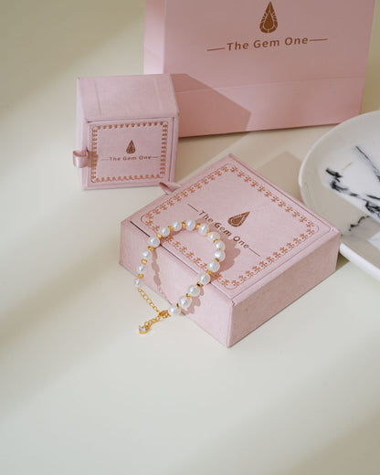 Classic Elegance Pearl Bracelet with Adjustable Gold Chain