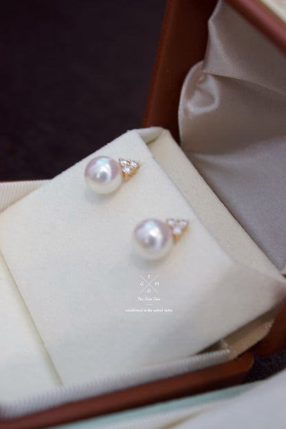 Fine Collection:Elegant Akoya Pearl Earrings with 18K Gold(8-8.5mm)