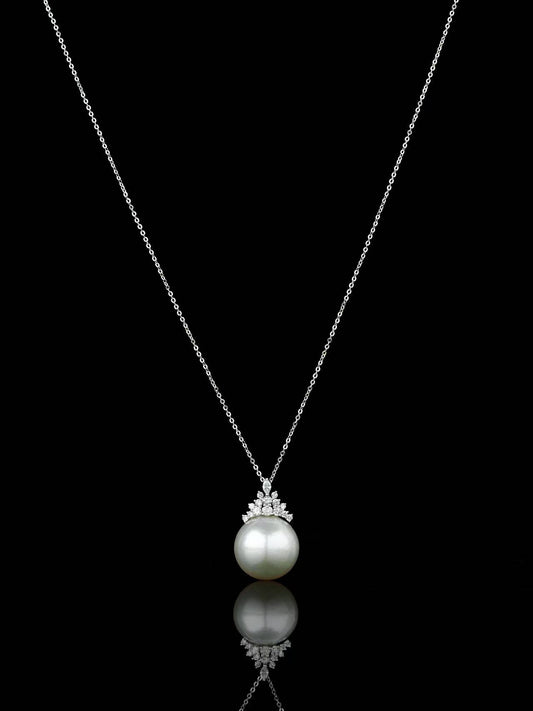 2025FW The Fine Collection: White Australian South Sea Pearl Pendant with Platinum Chain and Diamond