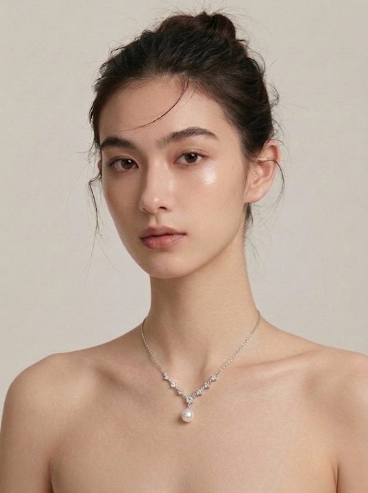 Reindeer Pearl Necklace – Holiday Limited Edition