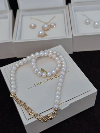 Modern Classic Freshwater Pearl Necklace with Gold Link Accent