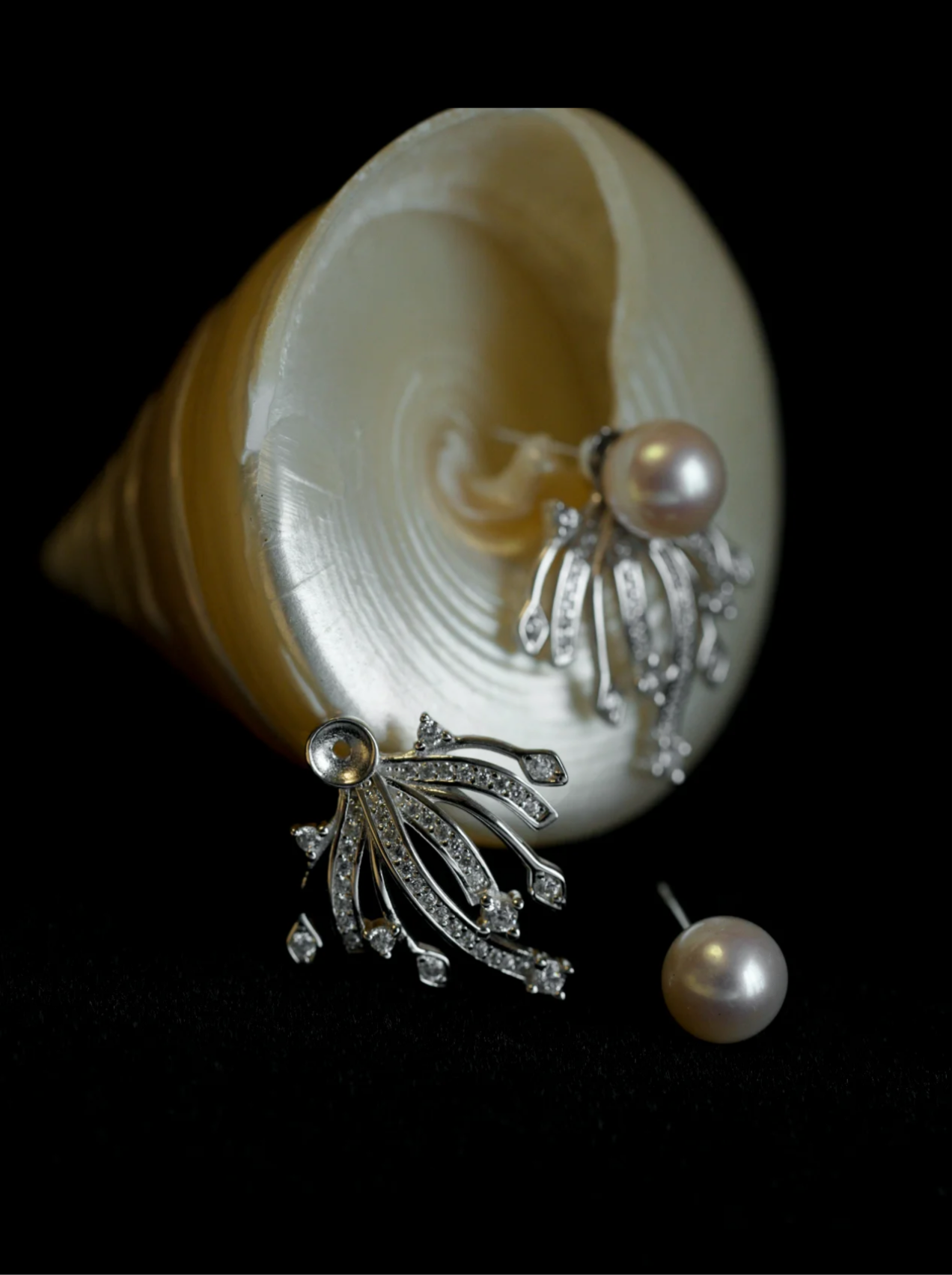 Petal Drew 8–9mm Cultured Freshwater Pearl Earrings in Sterling Silver