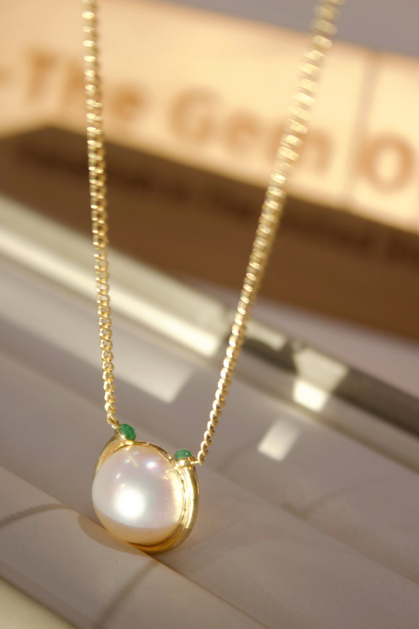 Fine Collection:Oceanic Smile Glow South sea Pearl Necklace in 13mm with 18K gold / High-Grade Jade
