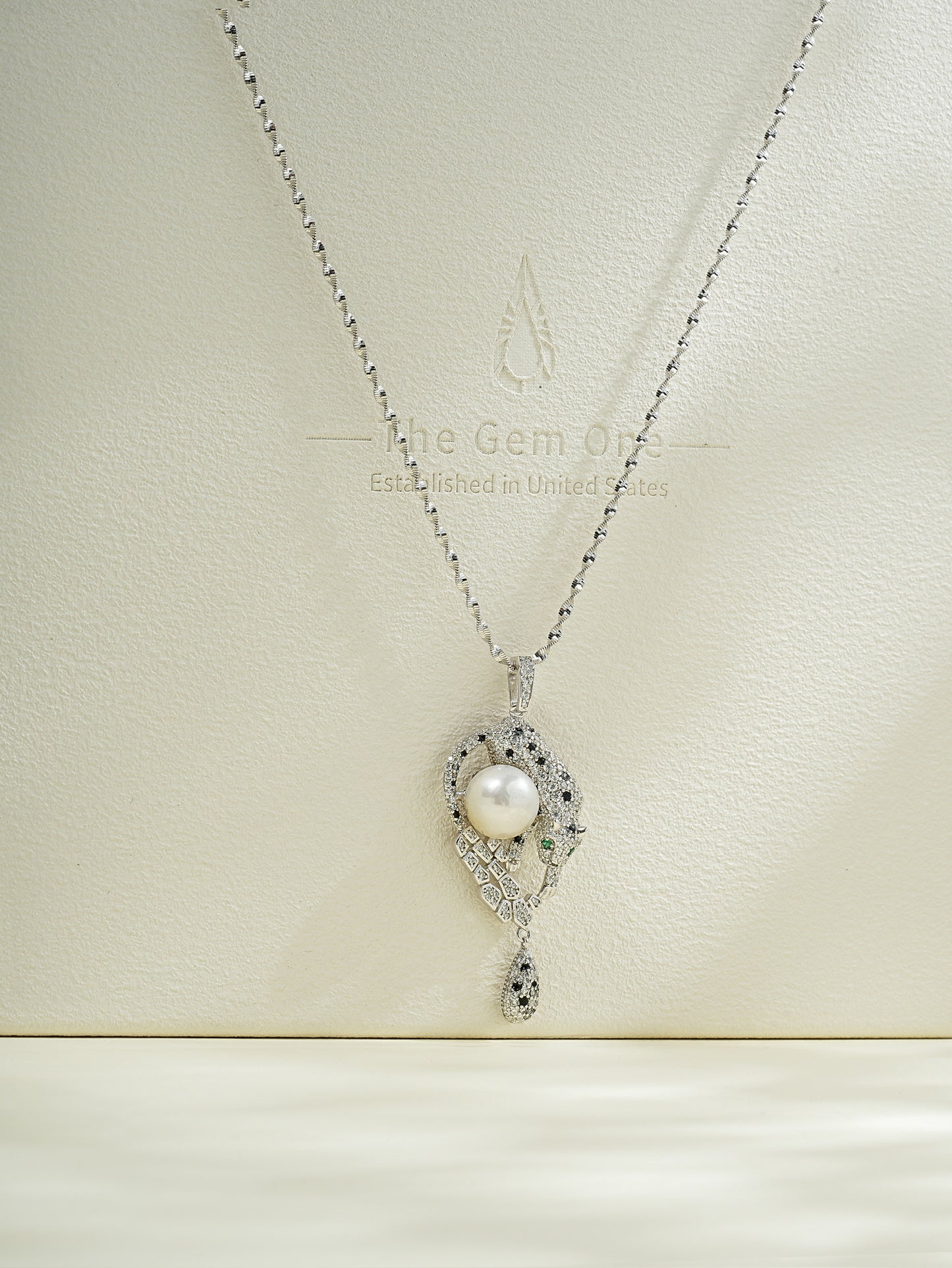 2025FW Animism Collection: Panthera Freshwater Pearl Necklace 11-12mm in Sterling Silver