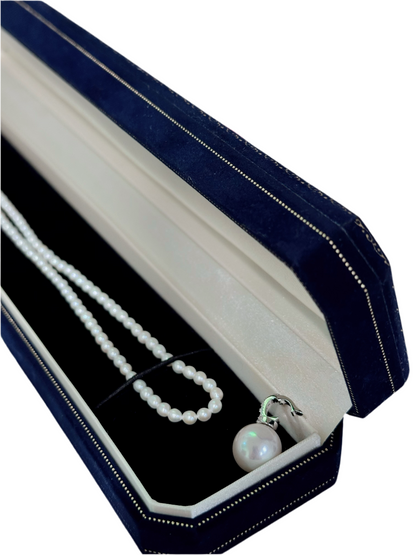 Elegant Solitaire Pearl Pendant Necklace