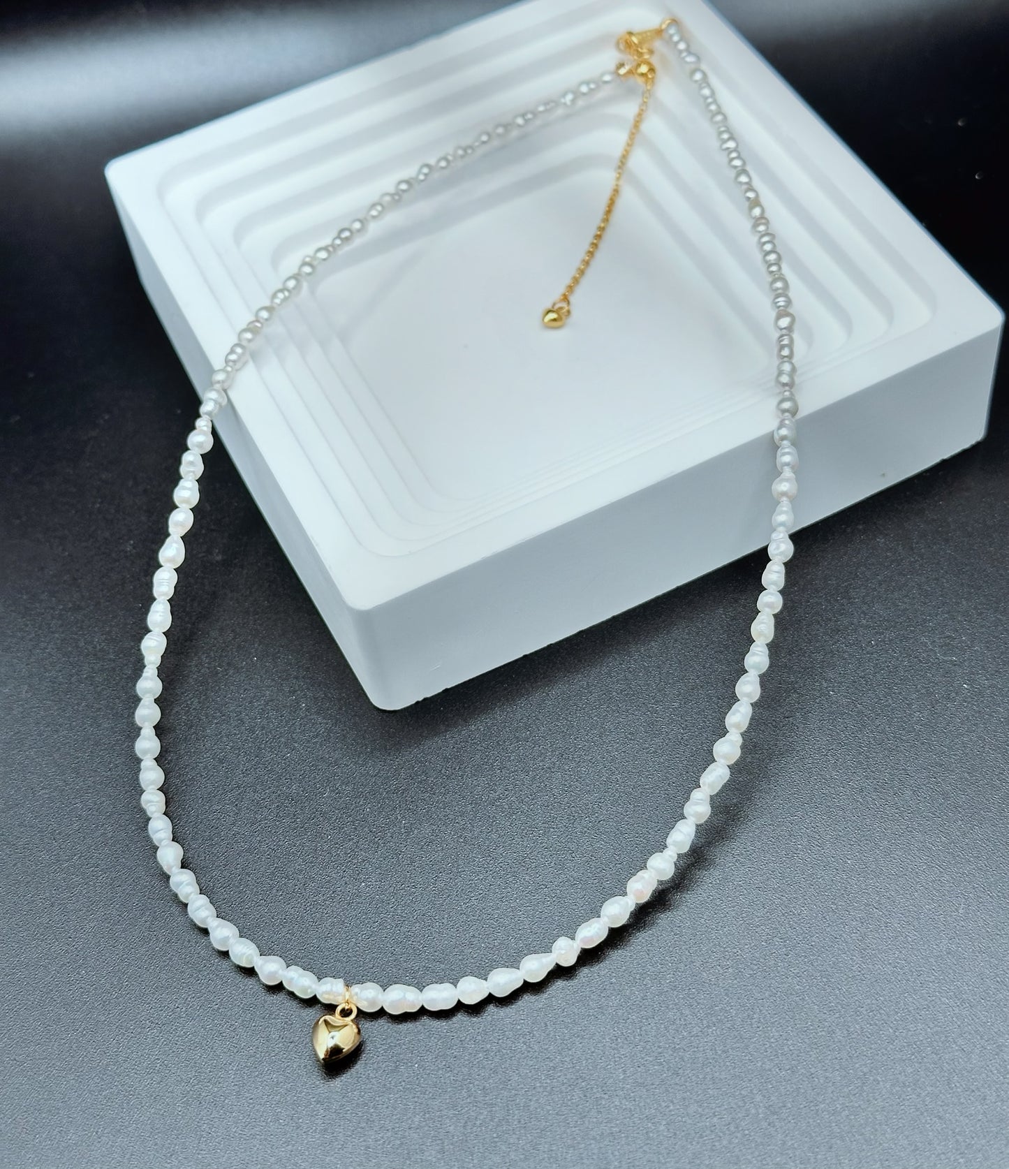 Chic Freshwater Pearl Necklace with Golden Heart Pendant