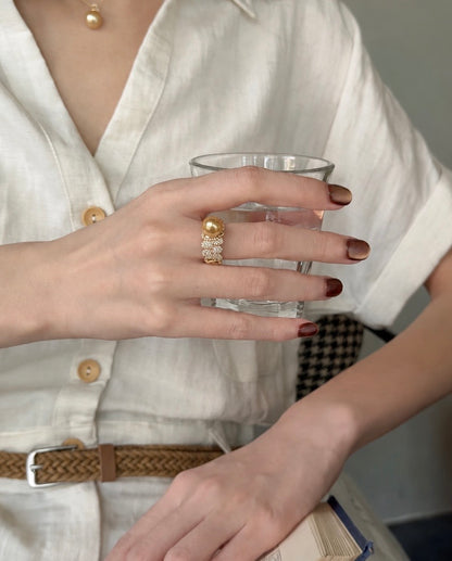 Maison Élise Golden South Sea Pearl Ring