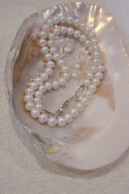 Contemporary Freshwater Pearl Necklace with Silver Chain Accent