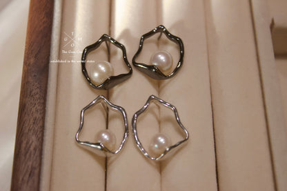 Modern Organic Gold Hoop Earrings with Freshwater Pearl Accent
