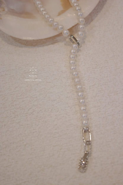 Contemporary Freshwater Pearl Necklace with Silver Chain Accent