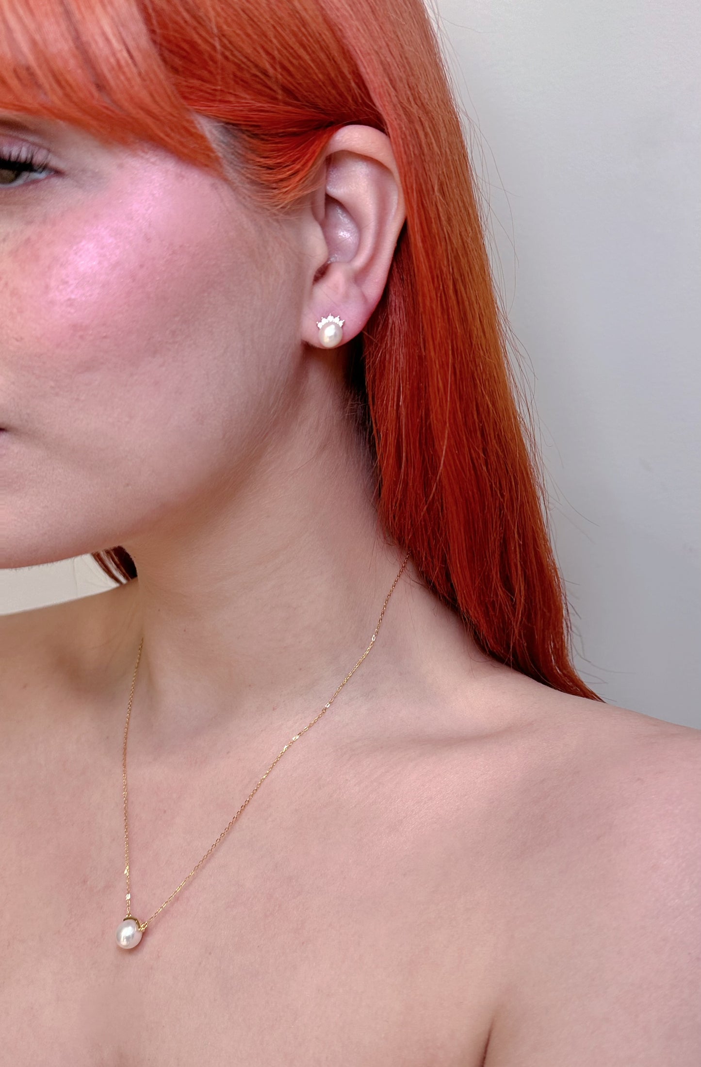 Classic Pearl Stud Earrings with Sparkling Crystal Accents