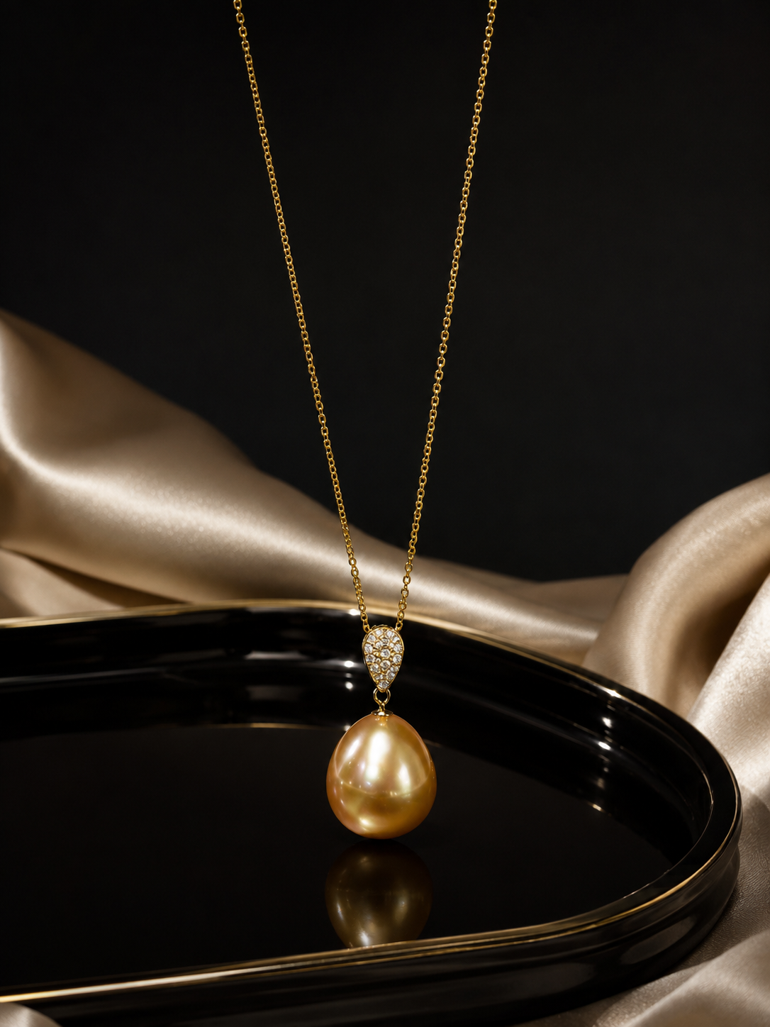 The Soleil Drop Pendant