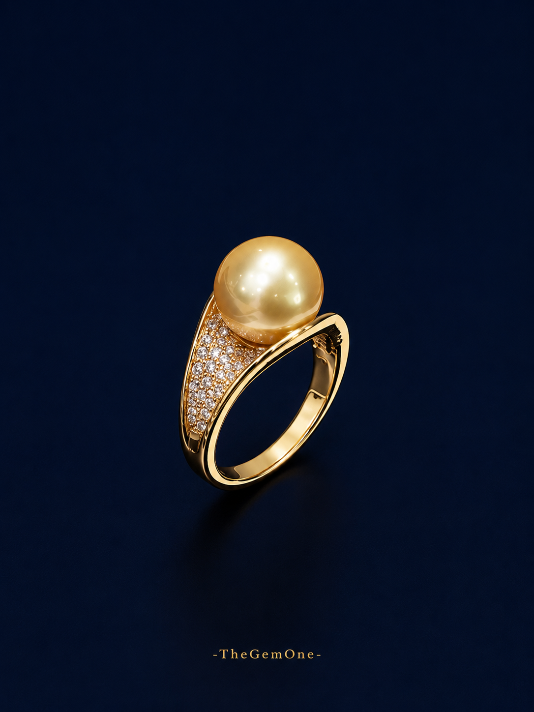 South Sea Golden Velour Ring
