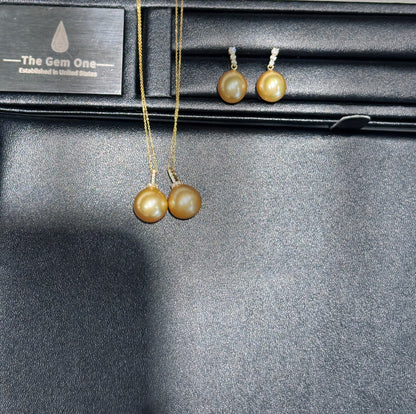 Fine Collection:Golden Serenade South Sea Cultured Pearl Earrings with 18K gold and Diamonds (11-12mm)