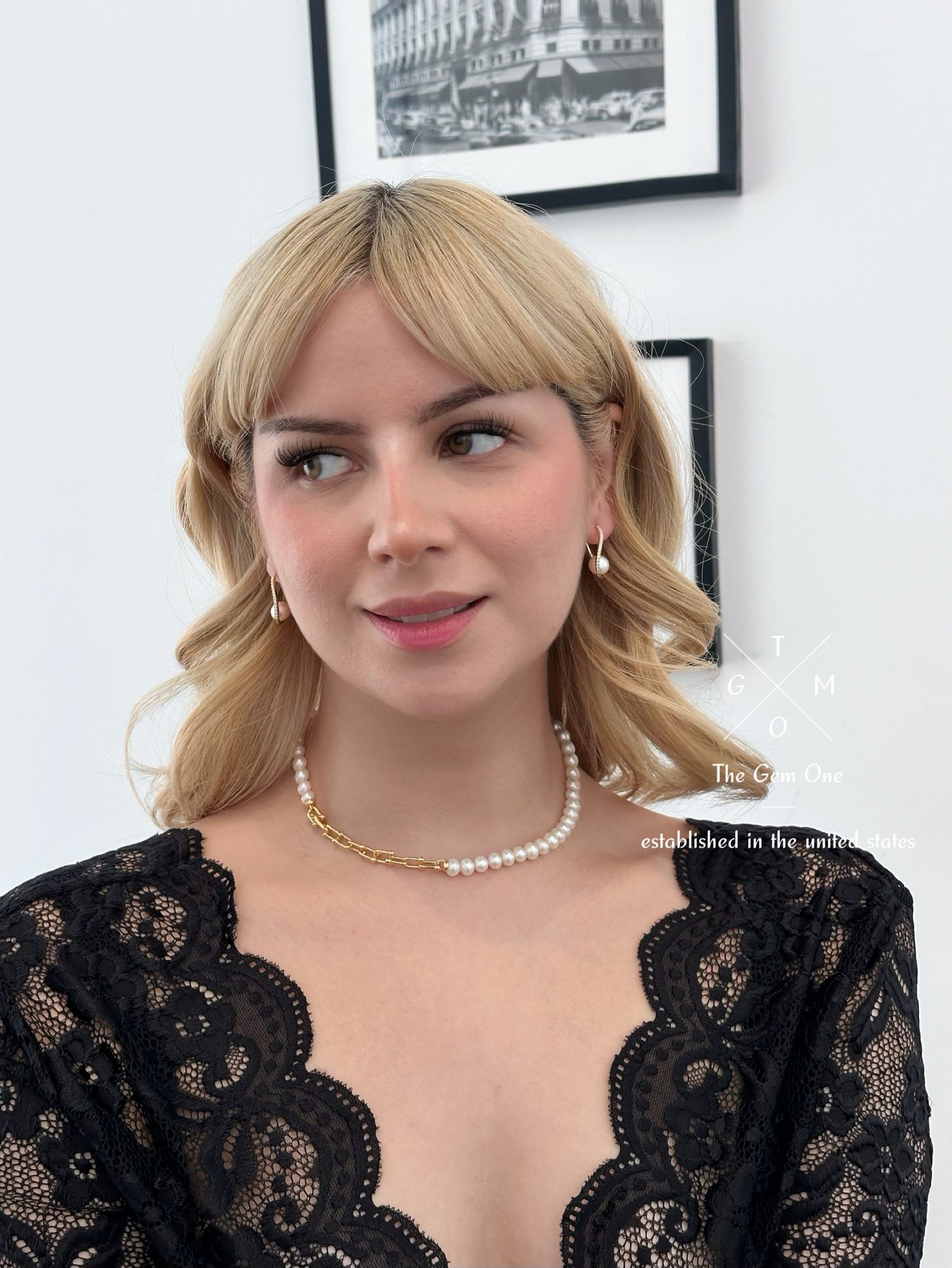 Modern Classic Freshwater Pearl Necklace with Gold Link Accent