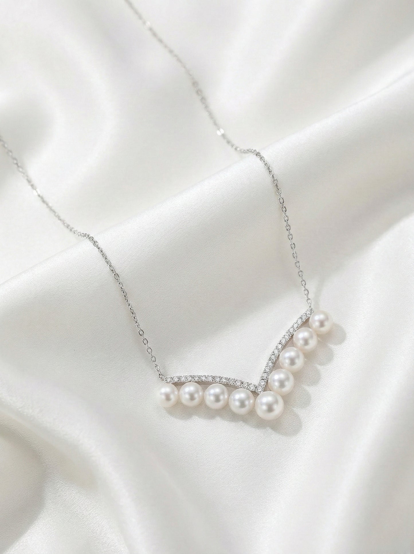 Cultured Freshwater Pearl Necklace in Sterling Silver 5-6.5mm