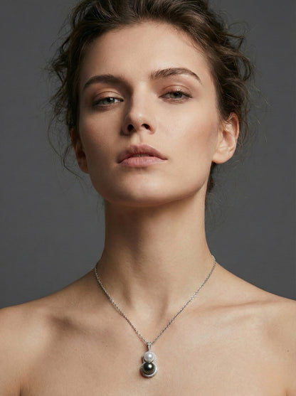 Dual Pearl Elegance: Tahitian Black Pearl and Akoya Pearl Necklace in Sterling silver