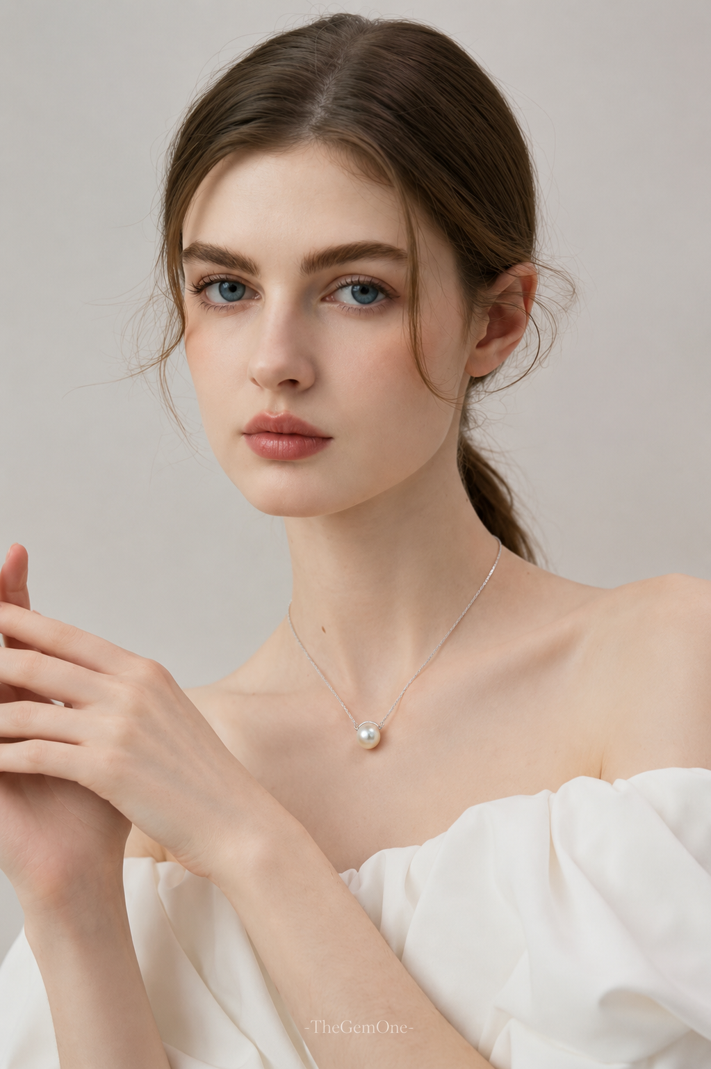 The One Pearl Necklace | Classic