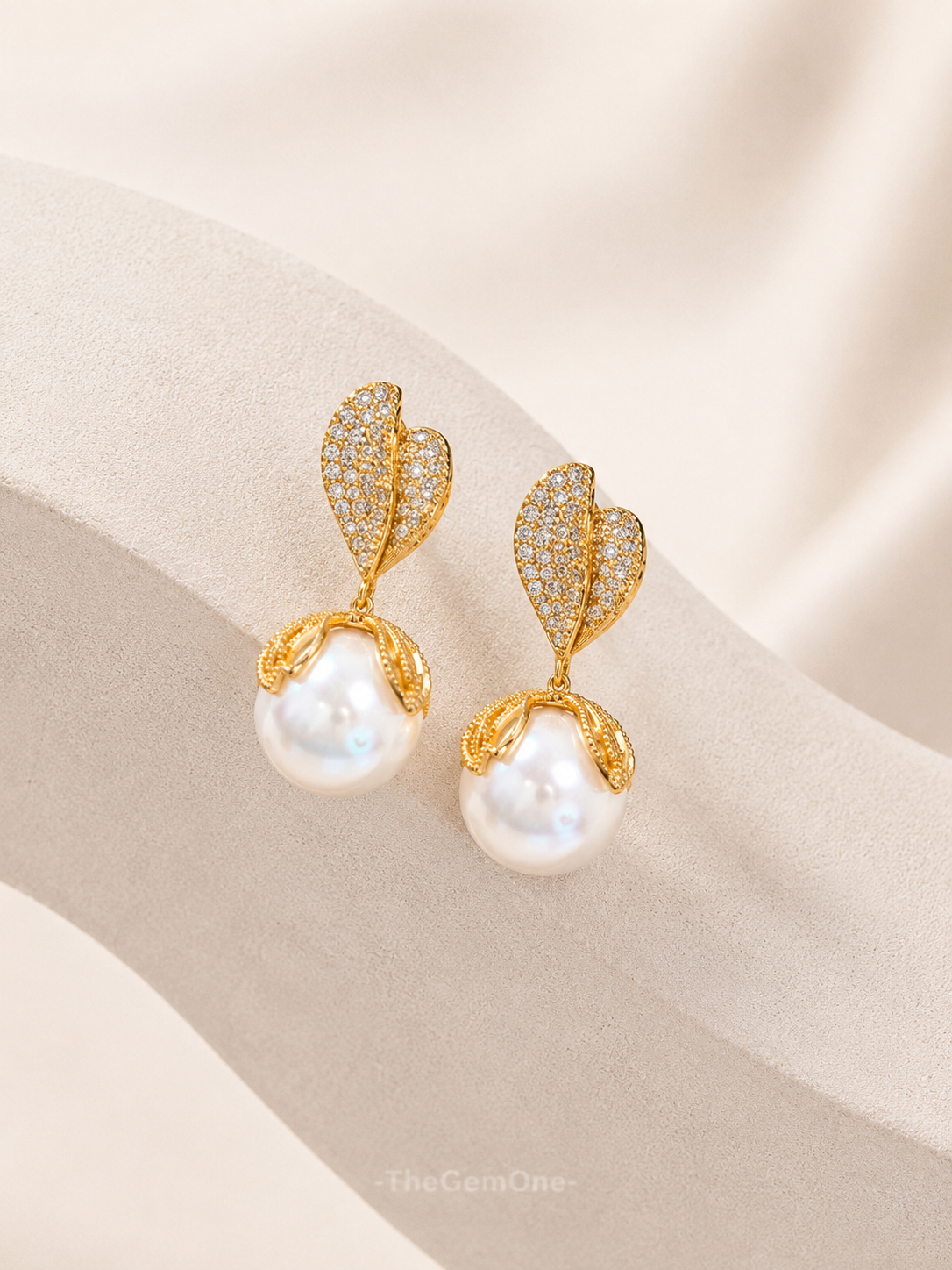 Secret Garden Collection|Tulip Pearl Earrings