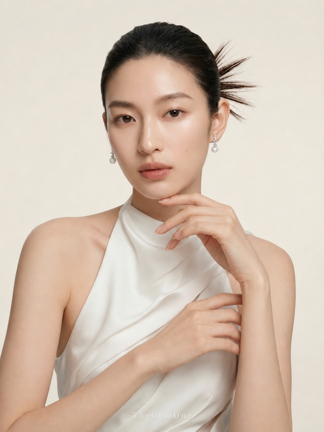 Everyday Muse｜Elegant Pearl Stud Earrings