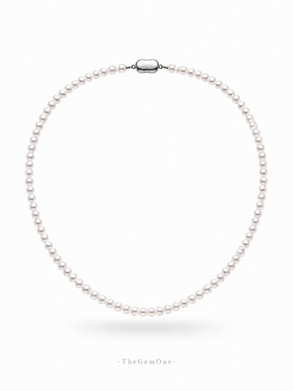 Everyday Muse · Baby Pearl Necklace