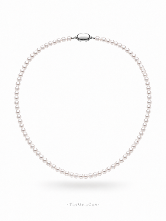 Everyday Muse · Baby Pearl Necklace