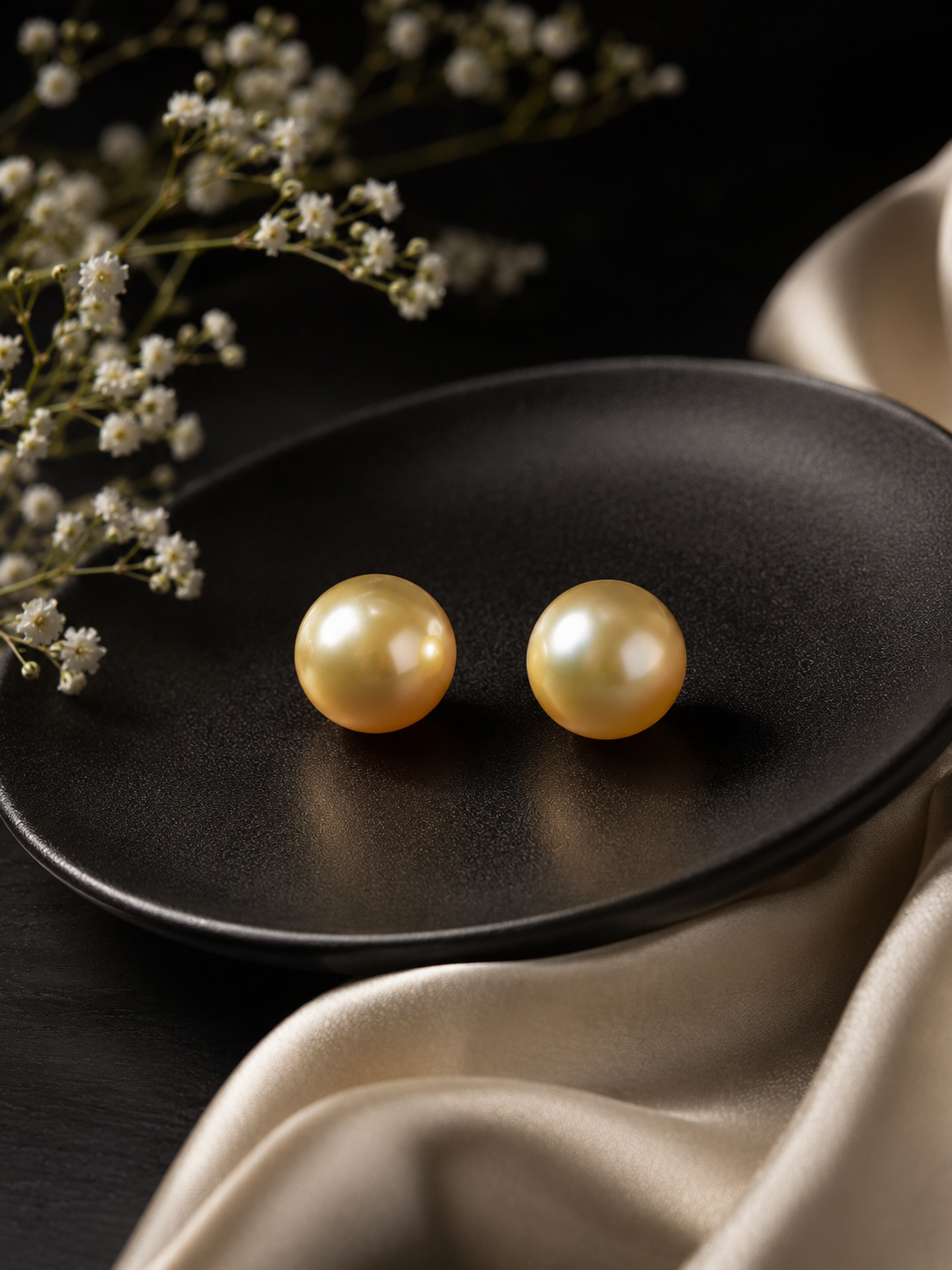 Golden Muse South Sea Studs